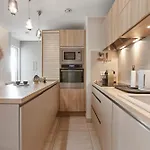 Moderne St Tropez דירה *