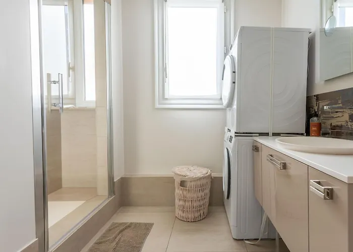 Moderne St Tropez Apartament