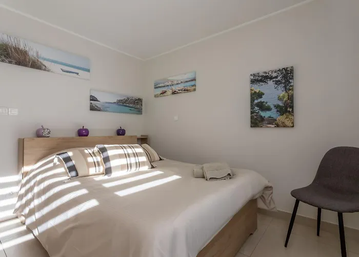 Moderne St Tropez Apartament *