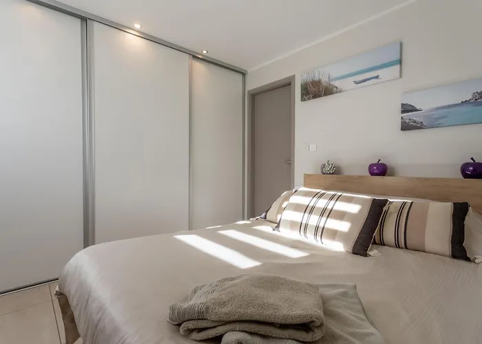 Moderne St Tropez Apartament *